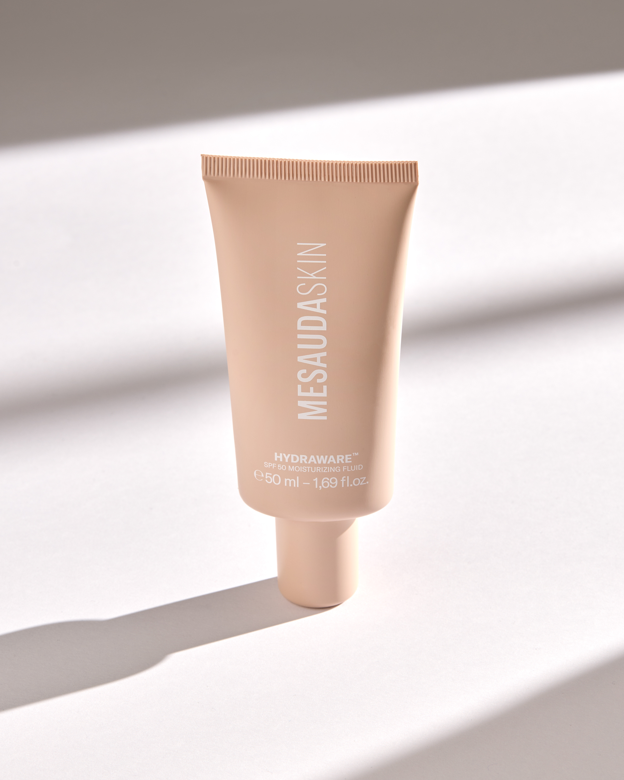 HYDRAWARE™ HIDRAT�L� FLUID SPF 50, 50ml